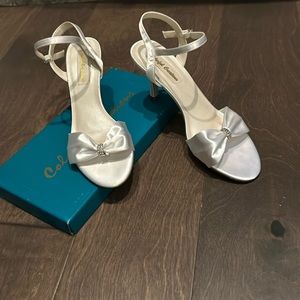 Colorful creations dyeable white says in shoes